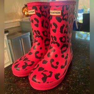 Hunter Kids' Pink Animal Print Rain Boots Size US 12B 13G UK 11